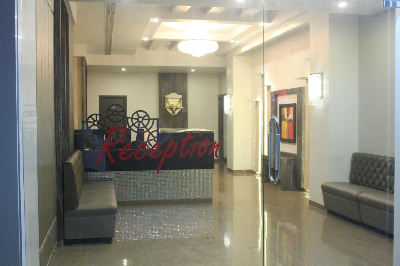 Nimantran Hotel Navi Mumbai Luaran gambar