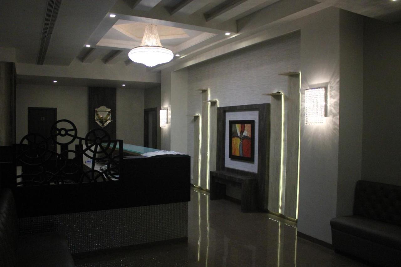 Nimantran Hotel Navi Mumbai Luaran gambar