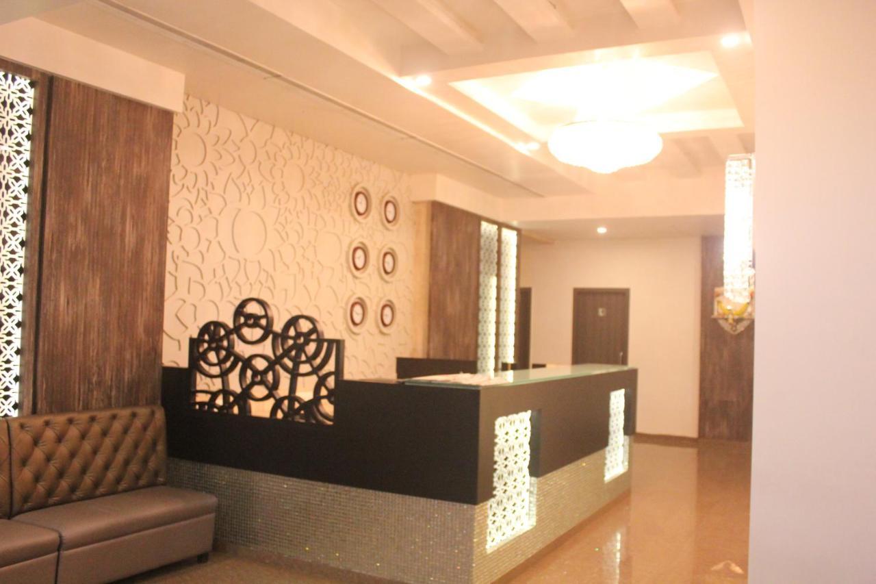 Nimantran Hotel Navi Mumbai Luaran gambar