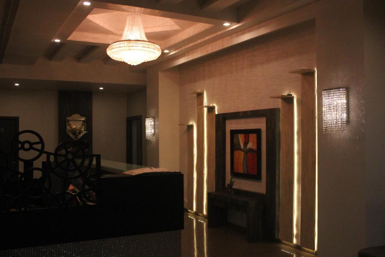 Nimantran Hotel Navi Mumbai Luaran gambar