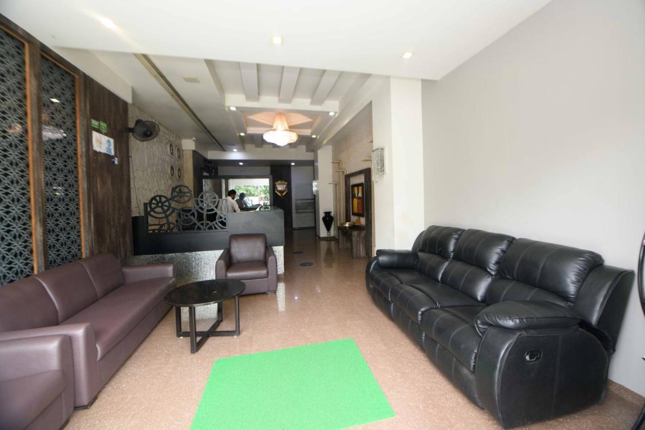 Nimantran Hotel Navi Mumbai Luaran gambar
