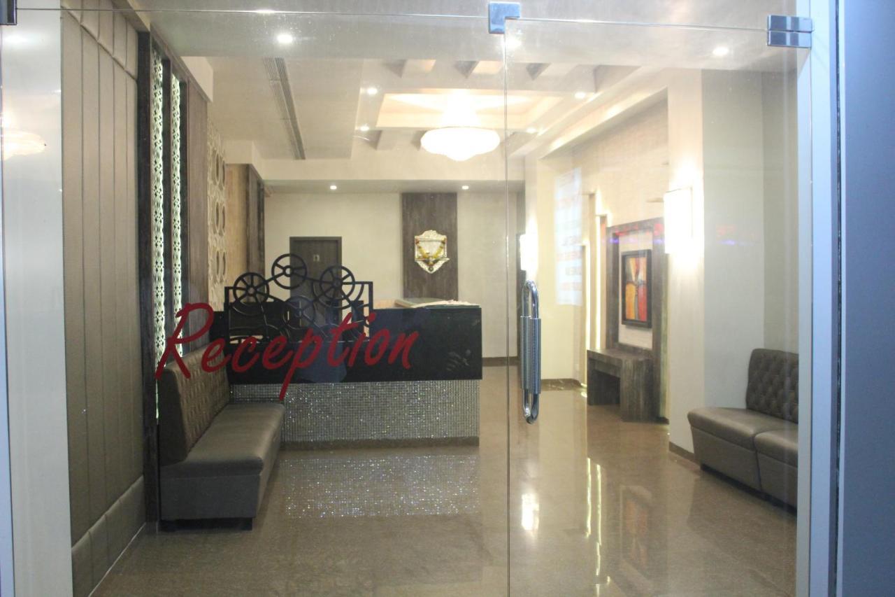 Nimantran Hotel Navi Mumbai Luaran gambar
