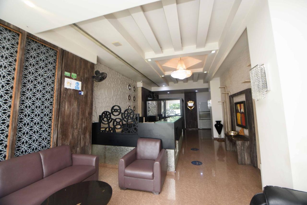 Nimantran Hotel Navi Mumbai Luaran gambar