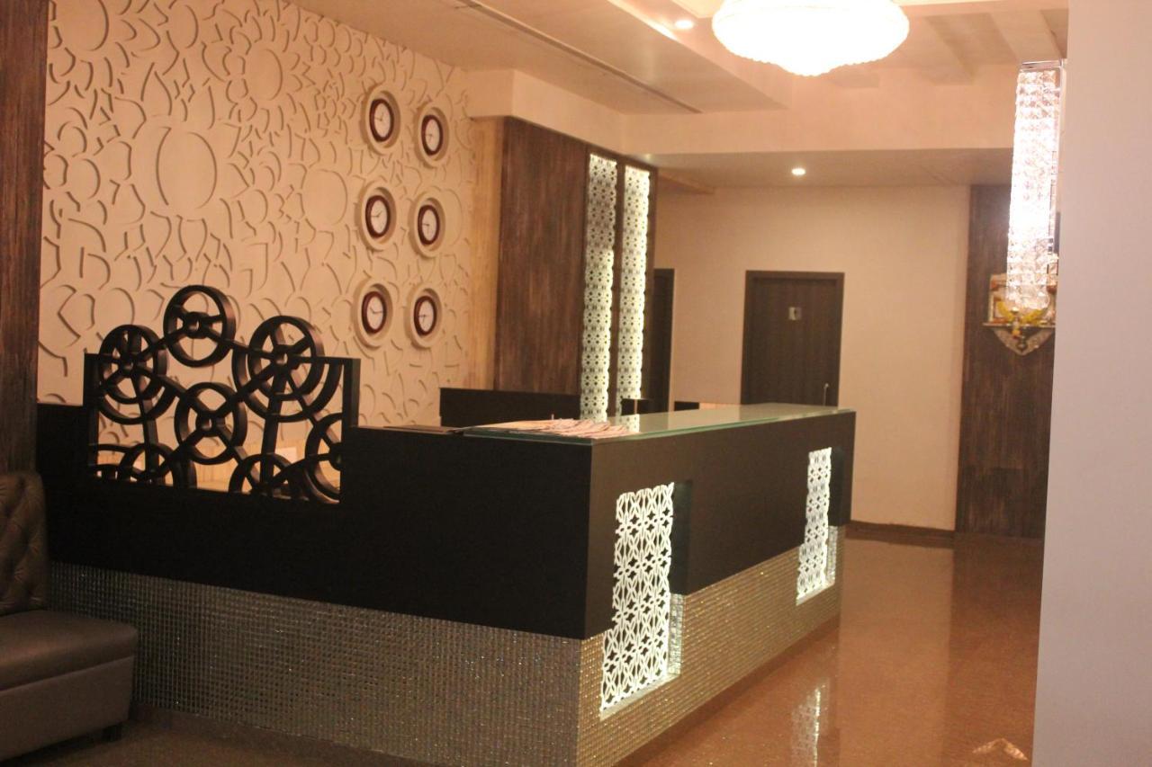 Nimantran Hotel Navi Mumbai Luaran gambar