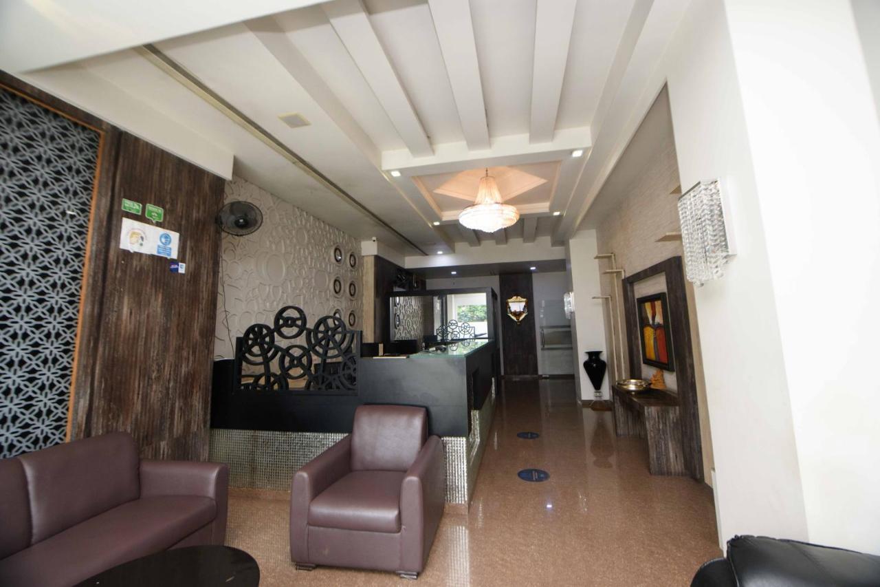 Nimantran Hotel Navi Mumbai Luaran gambar