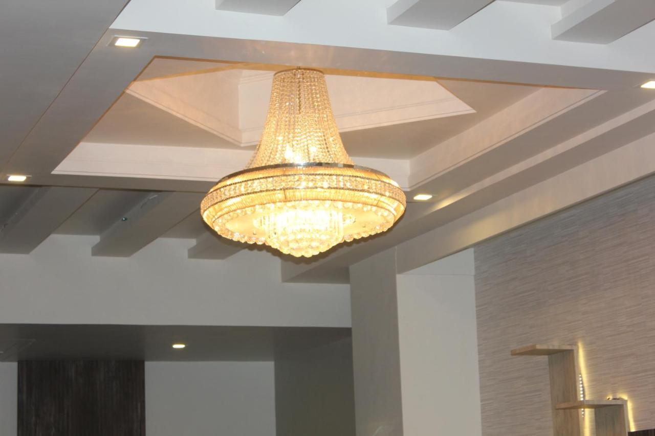 Nimantran Hotel Navi Mumbai Luaran gambar