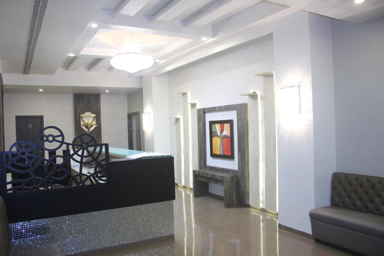 Nimantran Hotel Navi Mumbai Luaran gambar