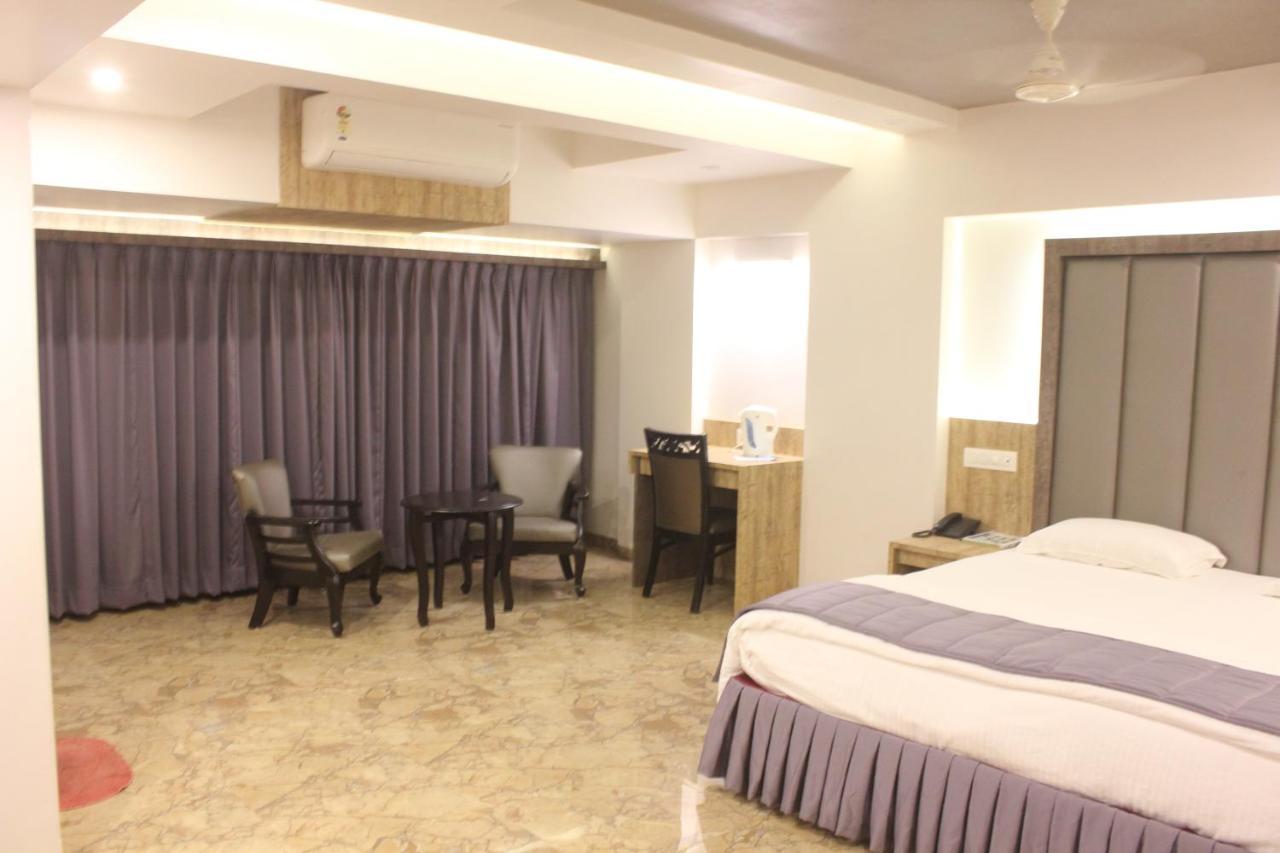 Nimantran Hotel Navi Mumbai Luaran gambar